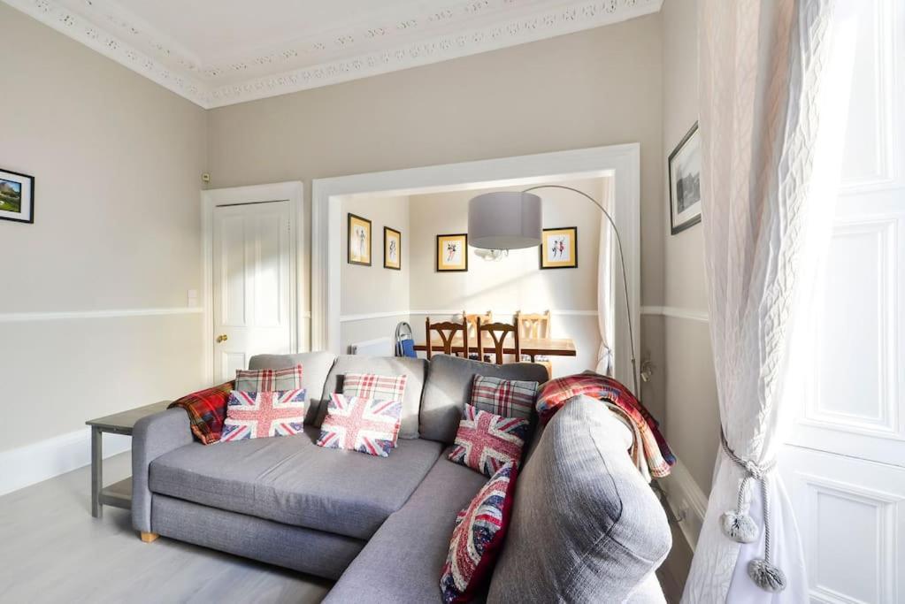 George IV Bridge - Superbly Located 3 Bedroom! Edimburgo Exterior foto