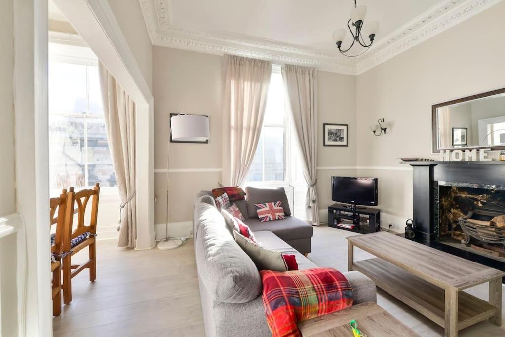 George IV Bridge - Superbly Located 3 Bedroom! Edimburgo Exterior foto