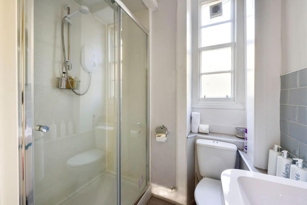 George IV Bridge - Superbly Located 3 Bedroom! Edimburgo Exterior foto
