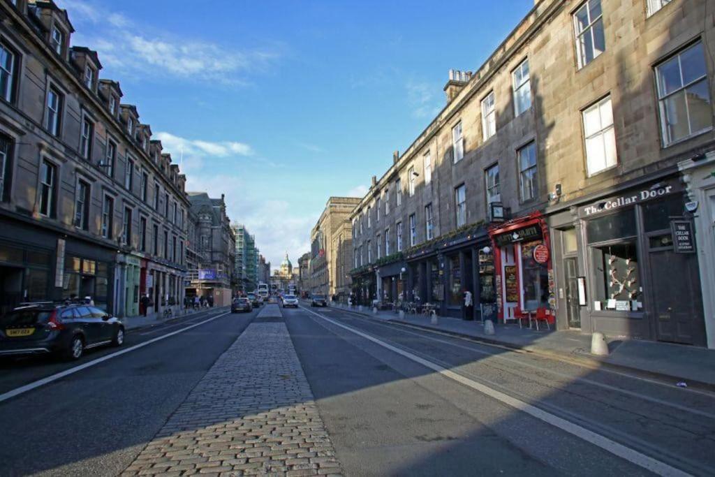 George IV Bridge - Superbly Located 3 Bedroom! Edimburgo Exterior foto