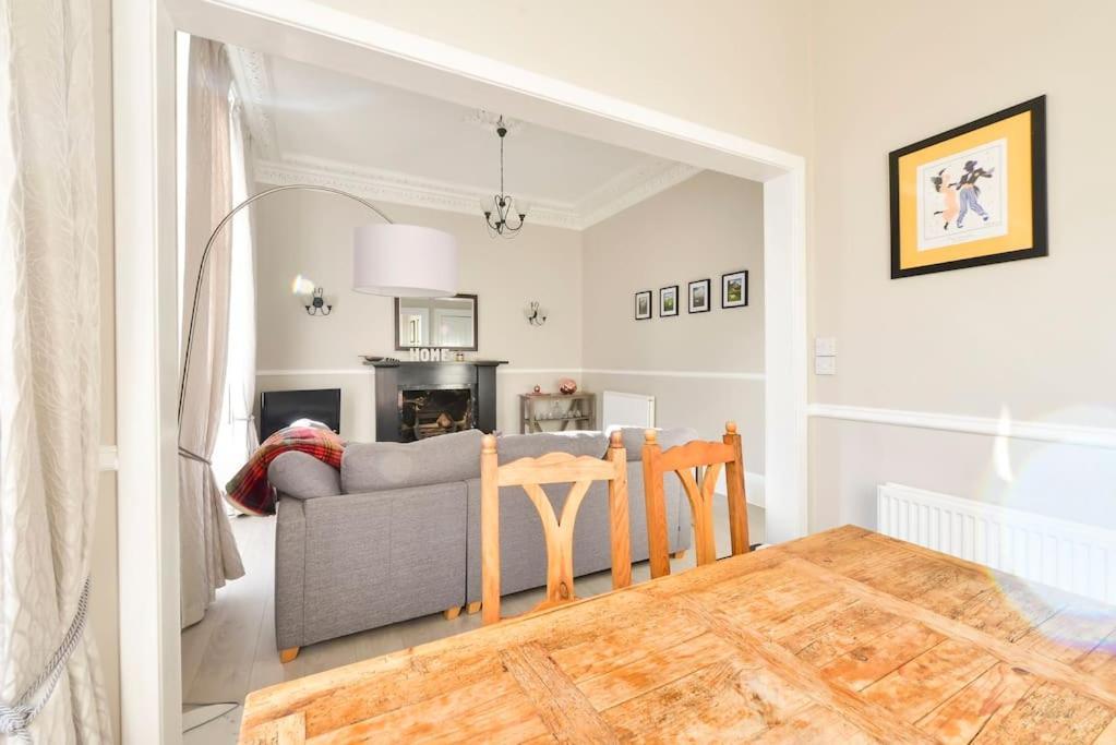 George IV Bridge - Superbly Located 3 Bedroom! Edimburgo Exterior foto