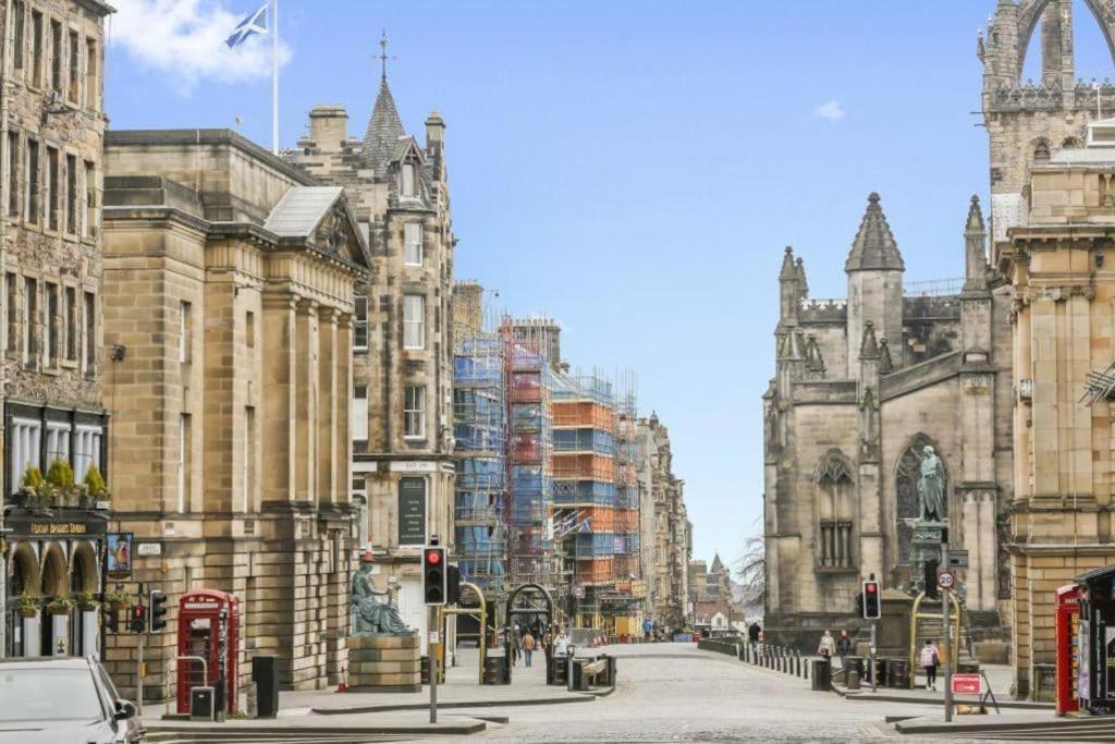 George IV Bridge - Superbly Located 3 Bedroom! Edimburgo Exterior foto